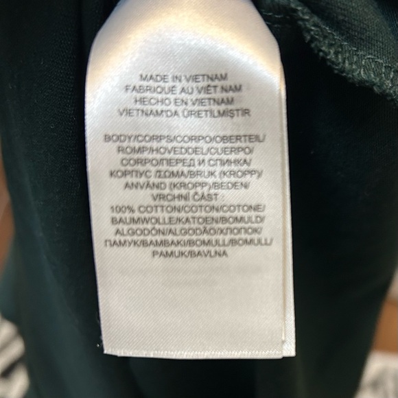 Ralph Lauren Lauren Hunter Green Boat Neck Shirt with Gold Logo Buttons Size med - Picture 4 of 7